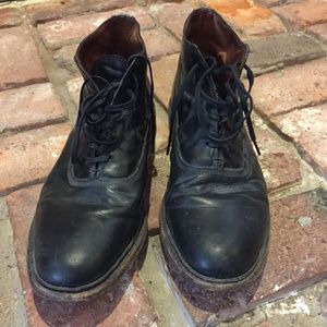 Frye James Bal Chukka